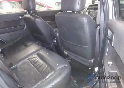 2011 Ford Escape Limited z USA, uszkodzony, nr VIN 1FMCU9EG2BKC16916